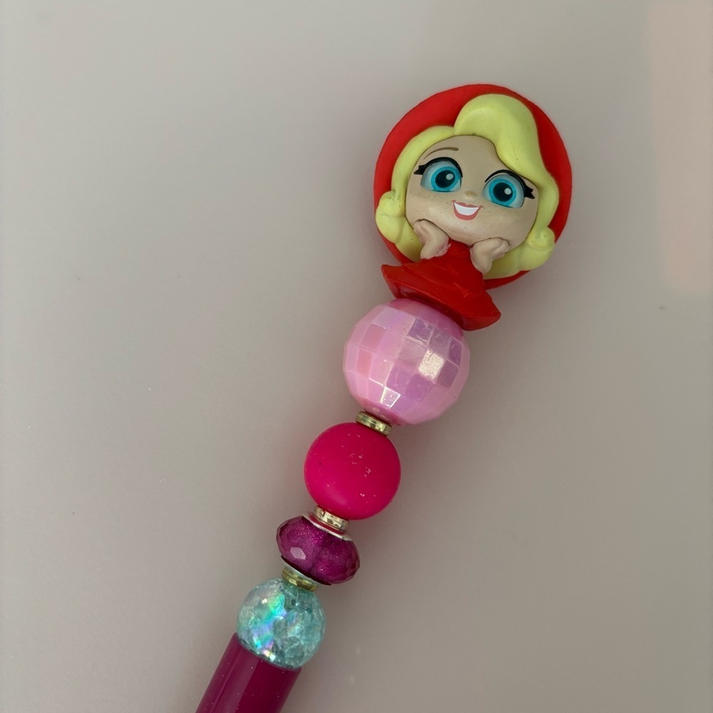 Disney Doorables: The Princess and The Frog: Charlotte red handmade beaded pen